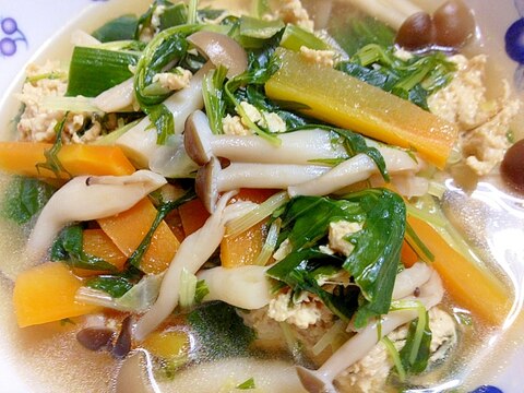 水菜たっぷり中華団子スープ